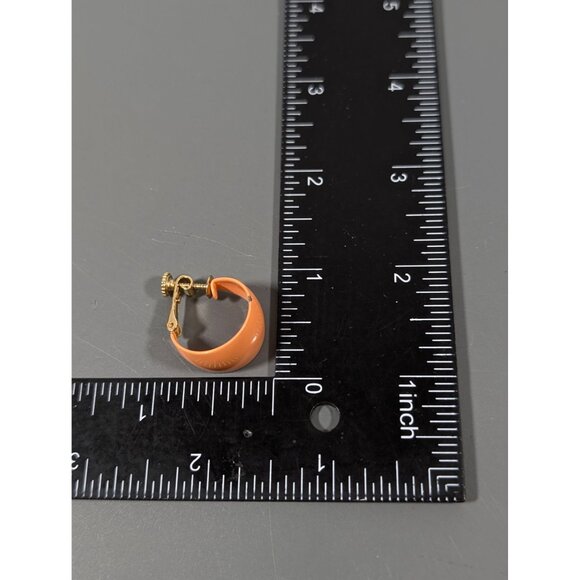 Vintage Napier Orange Peach Metal Hoop Earrings Screw Back CLip - Picture 8 of 8